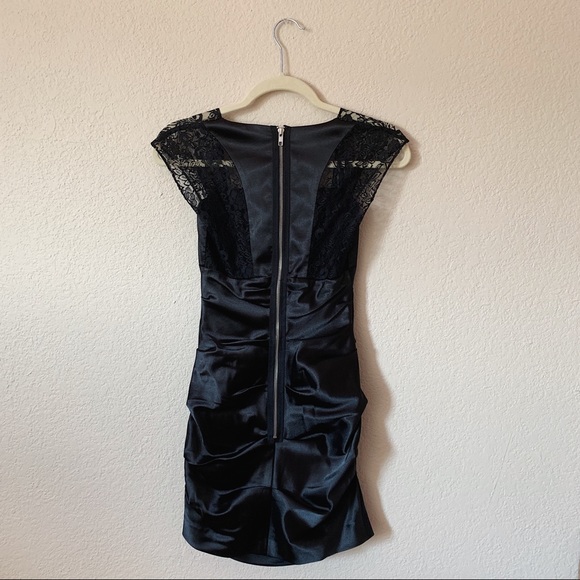 Black Event Dress - Picture 4 of 7